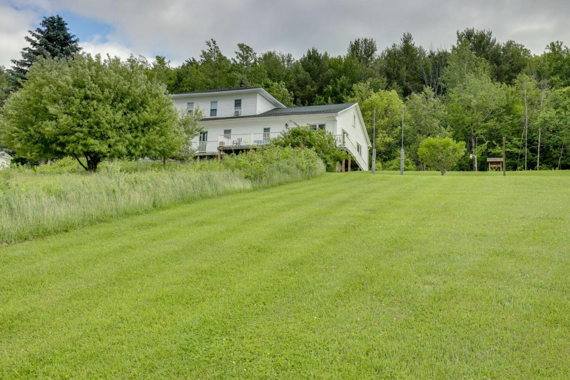 Lawrenceville Apartment With Deck Near Gaming Lands! Eksteriør bilde