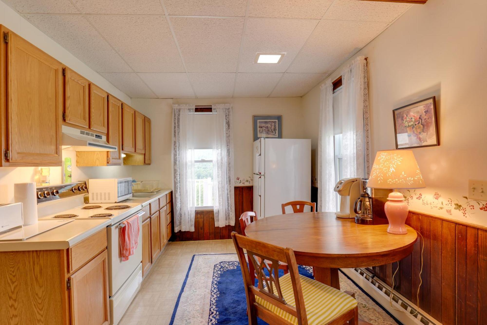 Lawrenceville Apartment With Deck Near Gaming Lands! Eksteriør bilde